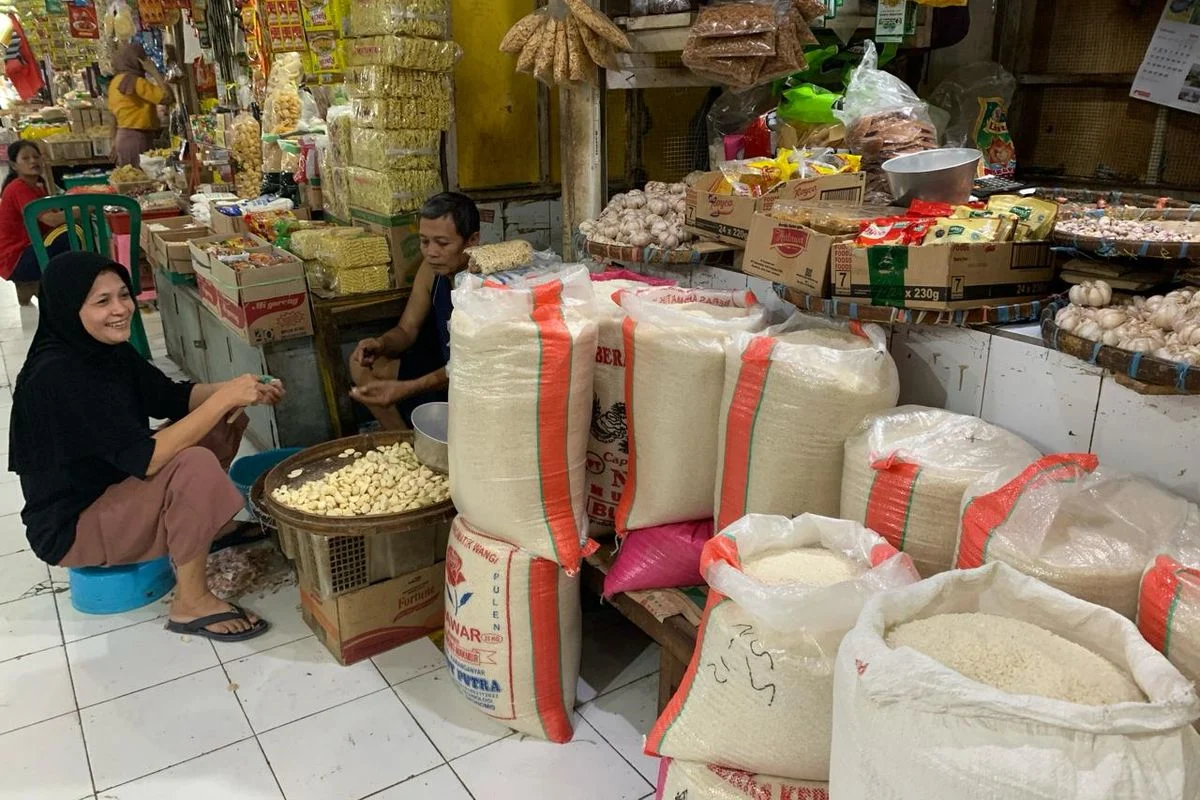Harga Beras di Jawa Timur Mengalami Fluktuasi, Pemerintah Salurkan Bantuan Pangan Beras