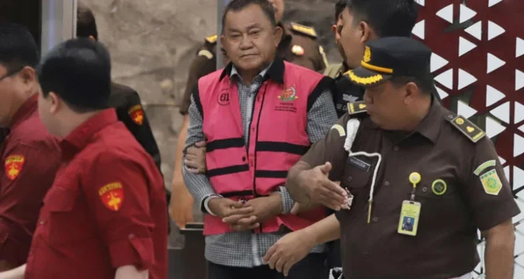 Korupsi di Indonesia: Kasus Lodewyk Pusung dan Akar Masalahnya