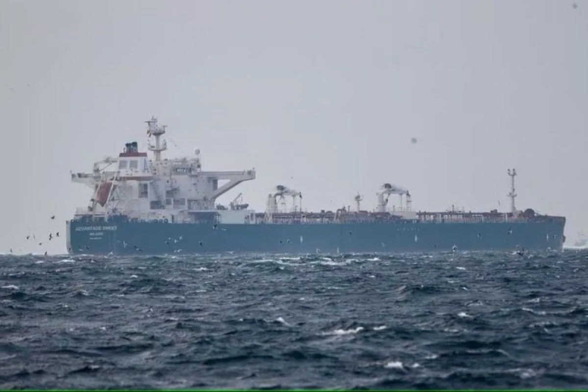Krisis di Timur Tengah: Ancaman Terhadap Kapal Tanker dan Dampaknya pada Ekonomi
