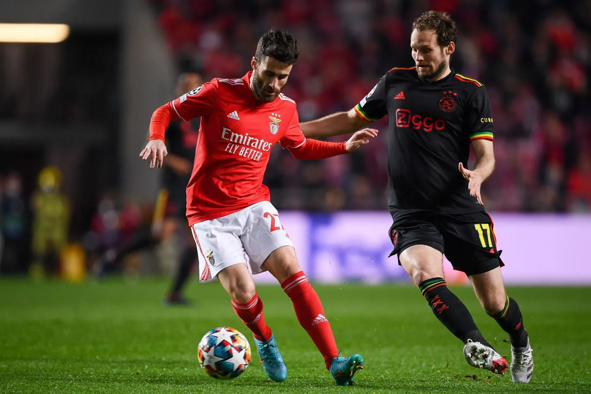 Liga Europa: Benfica dan Ajax Amsterdam Melangkah, Sementara Rangers Tersingkir