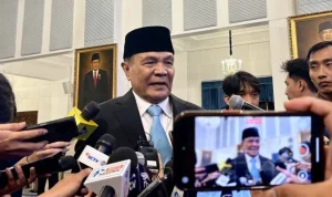 Menteri Koordinator Bidang Politik dan Keamanan Djamari Chaniago: Indonesia Tidak Boleh Jadi Tempat Transit Barang Ilegal