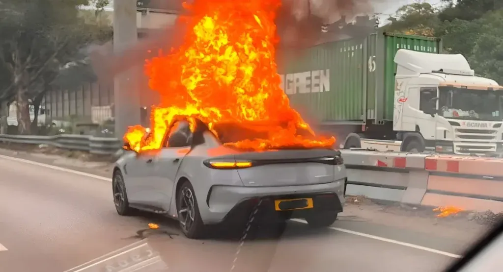 Mobil Listrik BYD Seal Terbakar di Tol Cikampek: Apa Penyebabnya?