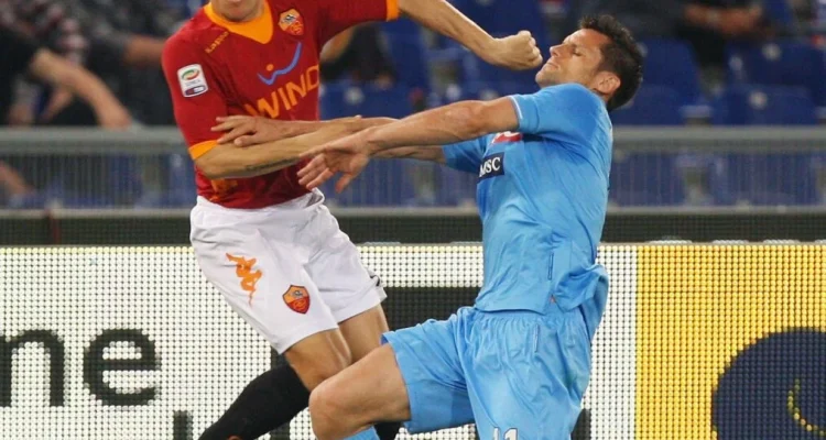 Napoli vs Aris: Pertarungan Sengit dalam Laga Uji Coba