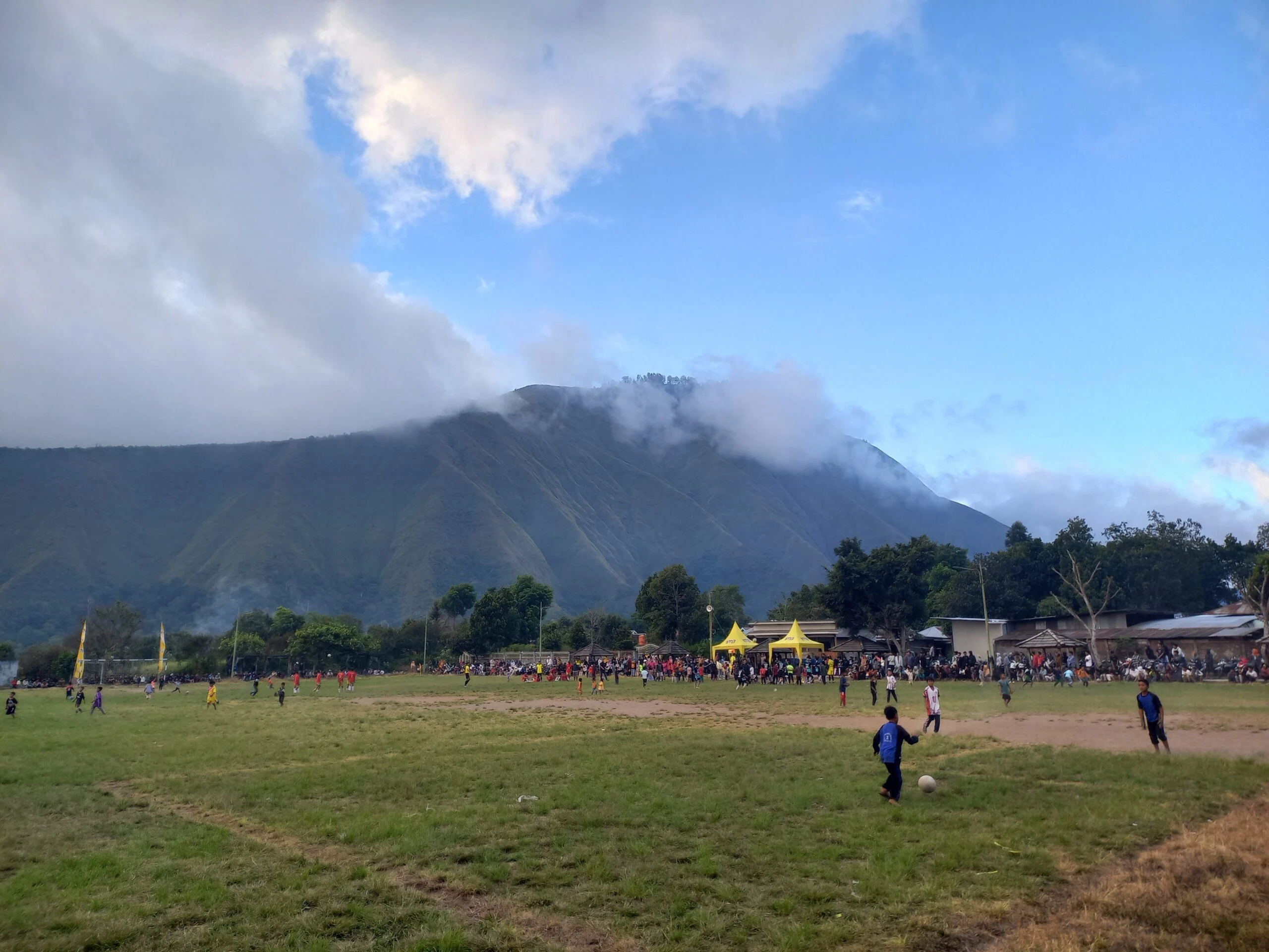 Olahraga Tanah Air Semakin Berkembang: Dari Sepak Bola Hingga Mendaki Gunung