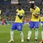 Pemain Sepak Bola Brasil Jatuh ke Terowongan saat Merayakan Gol