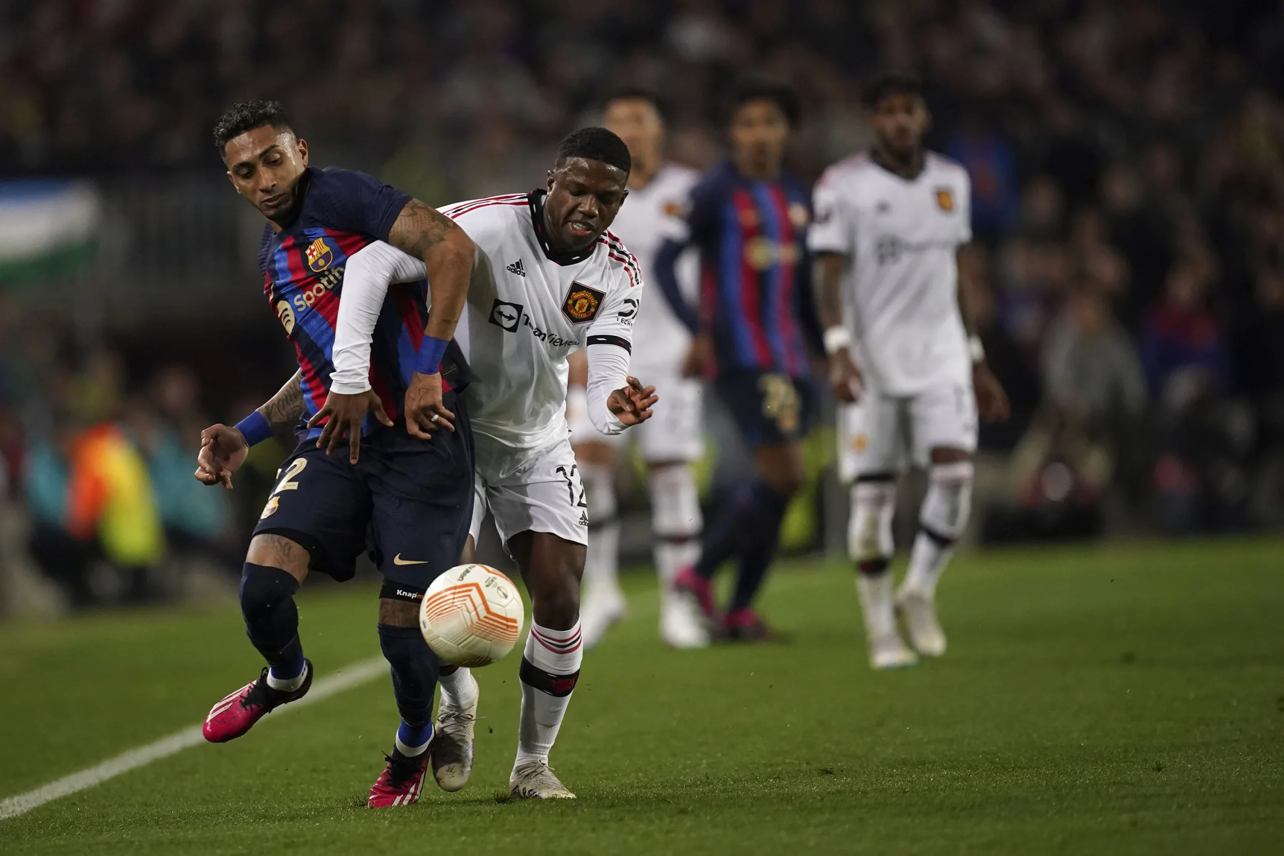 Persaingan Sengit di Dunia Sepakbola: Barca, Manchester United, dan Sheffield United Siap Berlaga