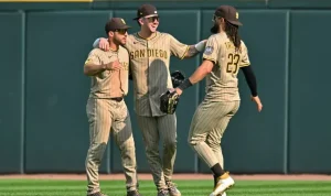 Pertandingan Sengit di Dunia Olahraga: Milwaukee Brewers vs San Diego Padres dan Papua New Guinea Women vs Thailand Women