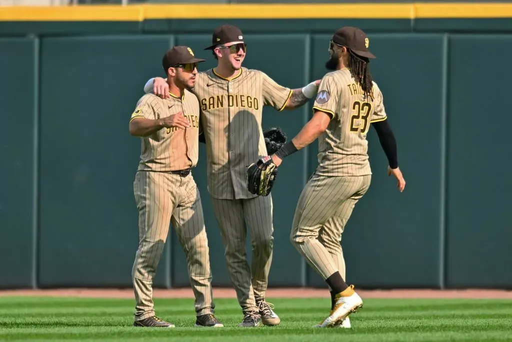 Pertandingan Sengit di Dunia Olahraga: Milwaukee Brewers vs San Diego Padres dan Papua New Guinea Women vs Thailand Women