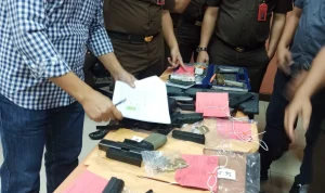 Puslabfor Polri Temukan 30 Item Barang Bukti di Sekolah Swasta Jaksel