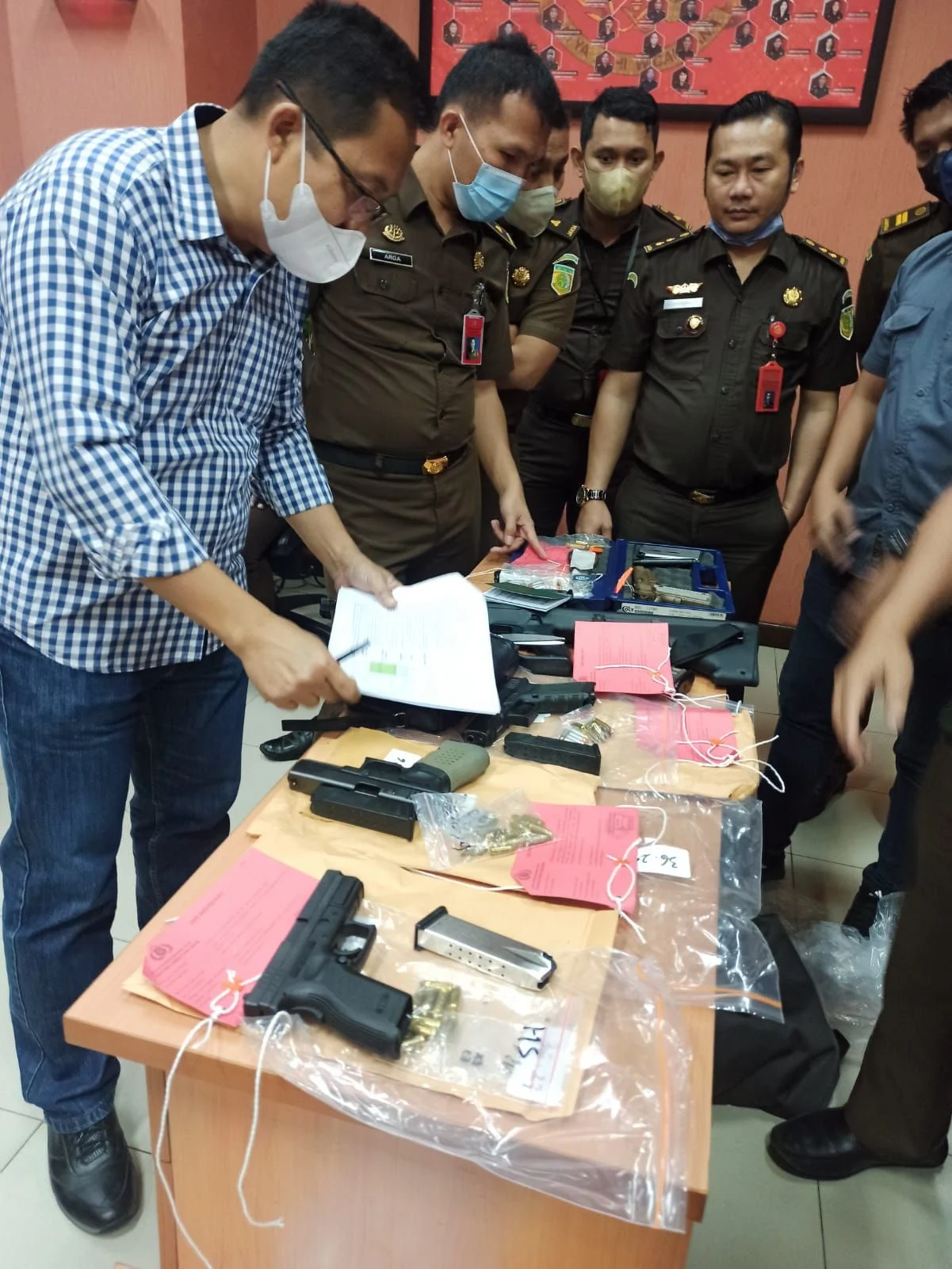 Puslabfor Polri Temukan 30 Item Barang Bukti di Sekolah Swasta Jaksel