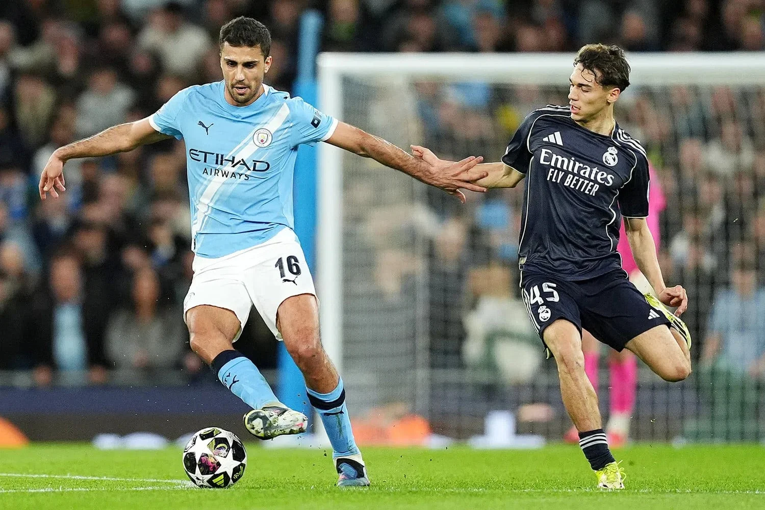 Real Madrid Berburu Pengganti Rodri: Dari Bouaddi Hingga Neves