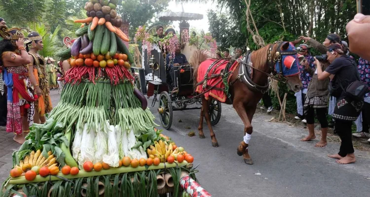 Rebo Wekasan 2026: Tradisi dan Amalan untuk Tolak Bala