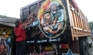 Sudip: Seni Lukis Truk yang Terancam Punah di Kathmandu