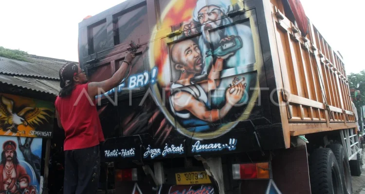 Sudip: Seni Lukis Truk yang Terancam Punah di Kathmandu