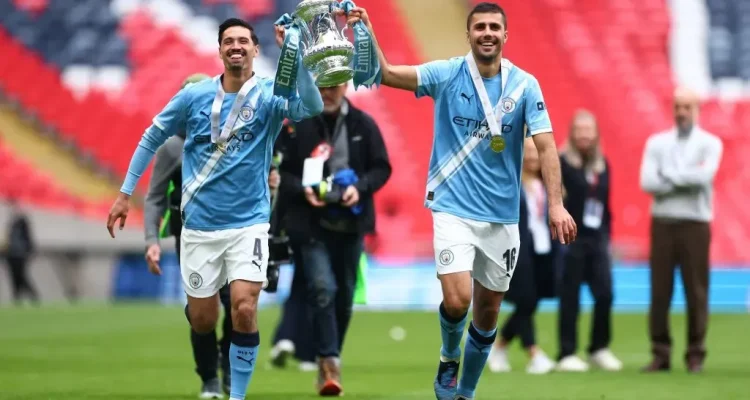 Tijjani Reijnders dan Rodri Tinggalkan Manchester City, Enzo Maresca Siap Rebuild Midfield