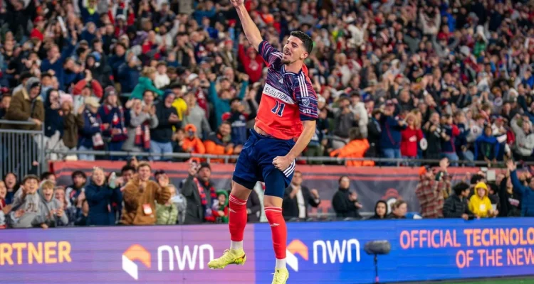 Toronto FC Raih Kemenangan Berharga atas New England Revolution