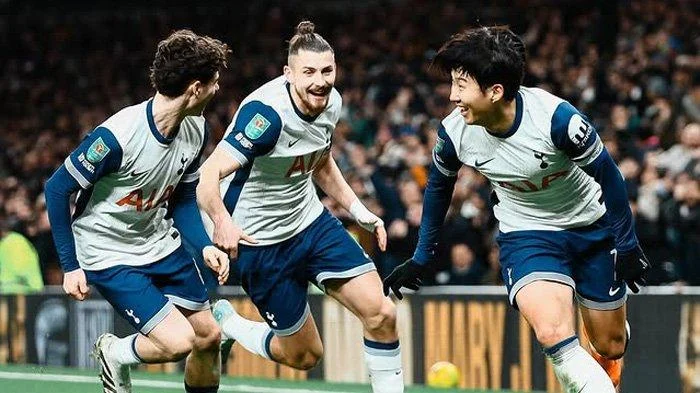 Tottenham Hotspur Mengalahkan Hoffenheim dengan Skor 3-0 dalam Pertandingan Persahabatan