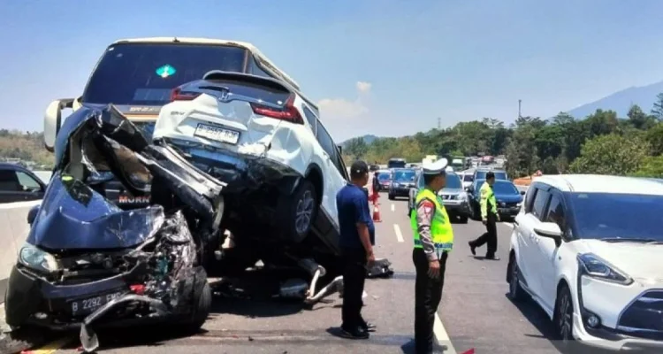 Tragedi di Colorado: 5 Remaja Meninggal dalam Kecelakaan Mobil