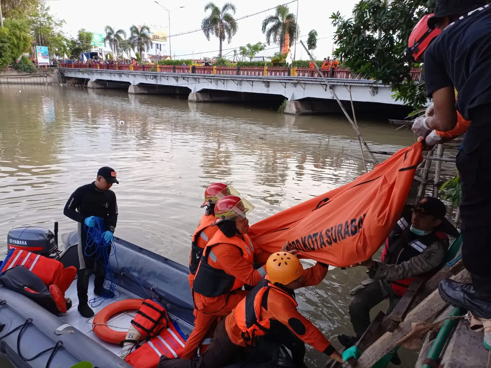 Tragedi di Sungai Cikupa: Wanita Tenggelam Ditemukan Meninggal