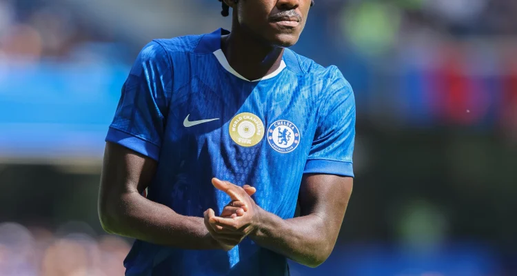 Trevoh Chalobah Resmi Tinggalkan Chelsea Setelah 18 Tahun untuk Bergabung dengan Como