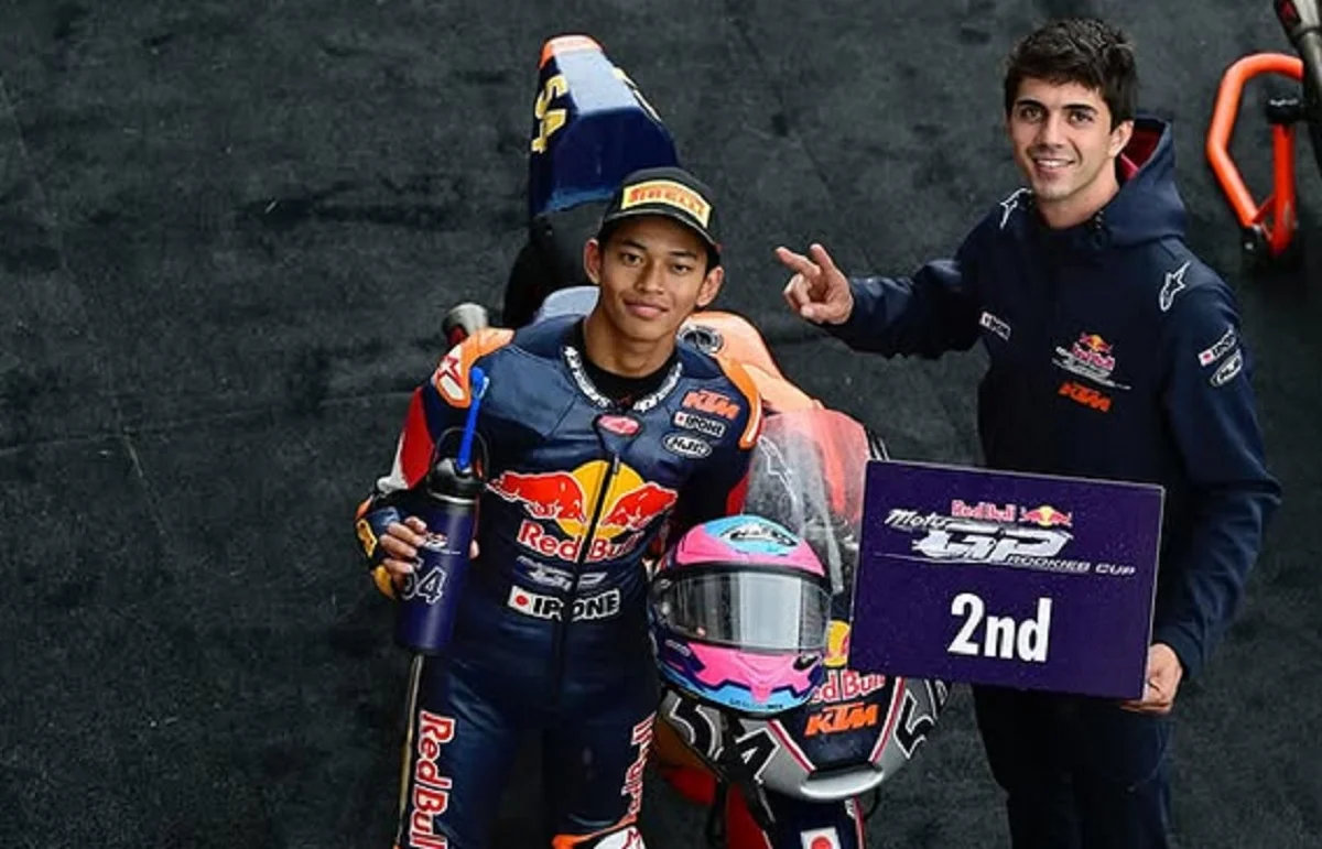 Veda Ega Pratama Raih Posisi Kesembilan di Moto3 Inggris 2026, Manajer Honda Team Asia Puji Performa Pembalap Muda Indonesia