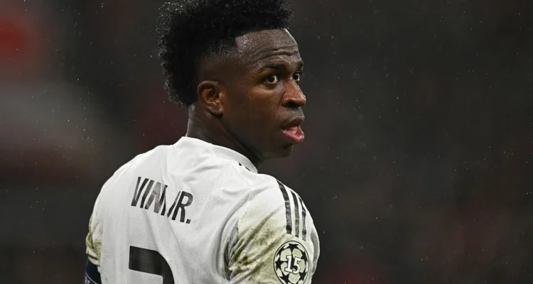 Vinicius Junior Tandatangani Kontrak Baru dengan Real Madrid hingga 2032, Arsenal dan Liverpool Fokus pada Target Lain